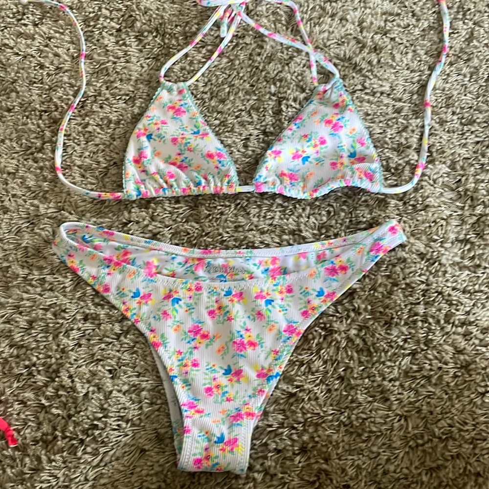 Kulani kinis floral bright bikini
